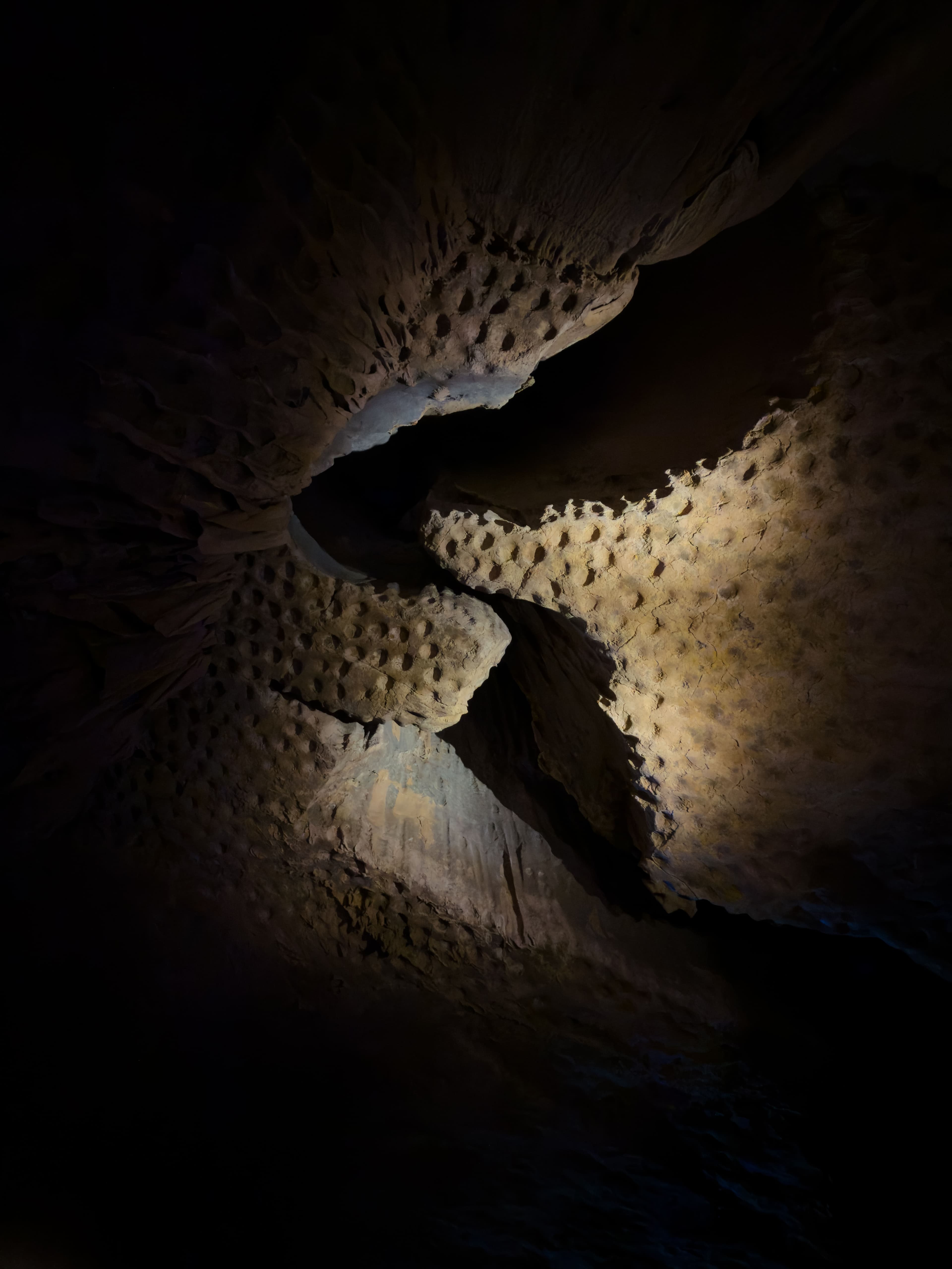 AL HOOTA CAVE - 5