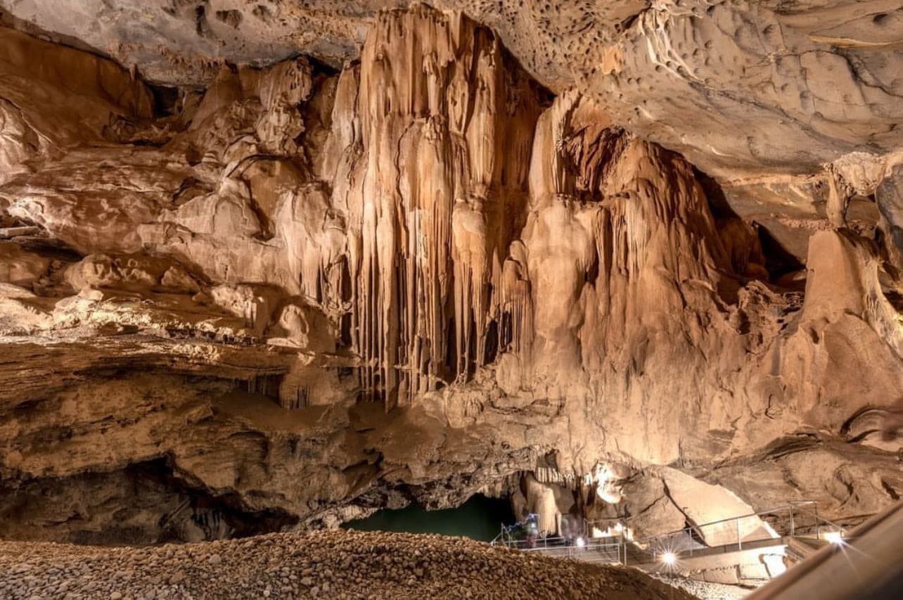 AL HOOTA CAVE - 4