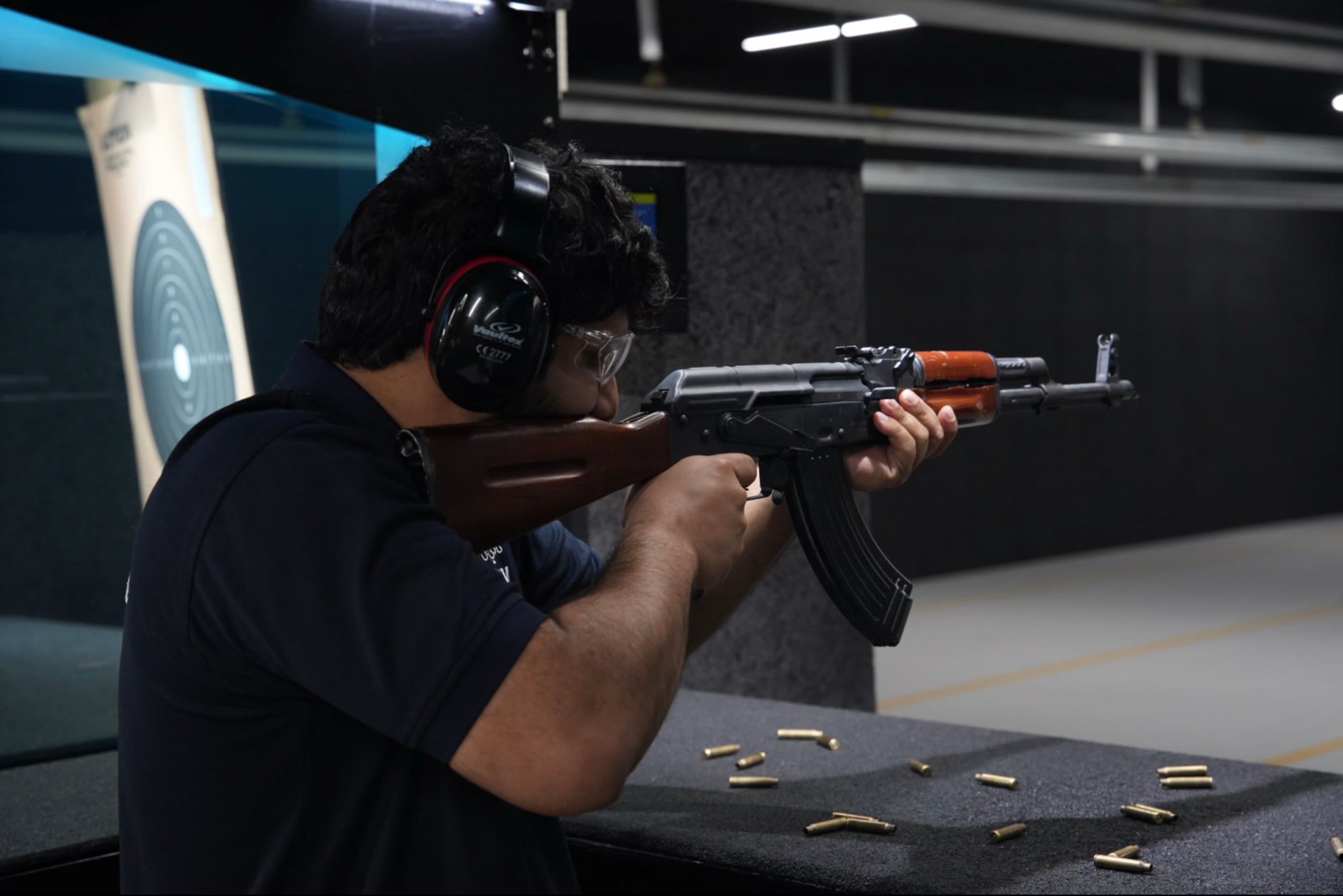 Kalashnikov Experience: Unleash Your Inner Marksman!