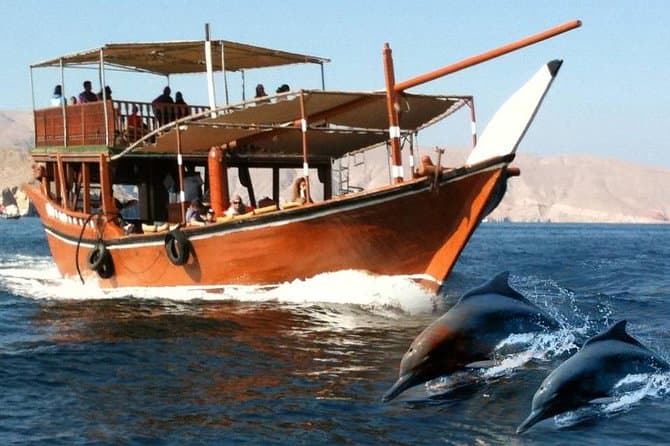 Full Day Dhow Cruise – Khor Sham Fjord, Musandam